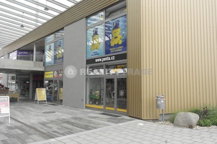 PRONÁJEM OBCHODNÍHO PROSTORU 108 M2 V PASÁŽI OC MAXIM STRAKONICE (NOVÁ PŘÍSTAVBA) - Č.20 - PRONÁJEM OBCHODNÍHO PROSTORU 108 M2 V PASÁŽI OC MAXIM STRAKONICE (NOVÁ PŘÍSTAVBA) - Č.20 - WWW.REALITYTRADE.CZ - E-MAIL: STRBACKA@REALITYTRADE.CZ - TEL. Č. 602 144 844