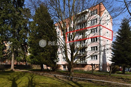 PRODEJ BYTU 3+1 S BALKONEM A VÝTAHEM, 61,5 M2, PŮVODNÍ STAV, STRAKONICE - PRODEJ BYTU 3+1 S BALKONEM A VÝTAHEM, 61,5 M2, V PŮVODNÍM STAVU, STRAKONICE - WWW.REALITYTRADE.CZ - TEL:: 602 271 335 - E-MAIL: STRBACKA@REALITYTRADE.CZ