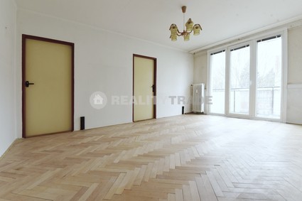 PRODEJ BYTU 3+1 S BALKONEM A VÝTAHEM, 61,5 M2, STRAKONICE, VELKÁ SLEVA 150.000 KČ - PRODEJ BYTU 3+1 S BALKONEM A VÝTAHEM, 61,5 M2, V PŮVODNÍM STAVU, STRAKONICE - WWW.REALITYTRADE.CZ - TEL:: 602 271 335 - E-MAIL: STRBACKA@REALITYTRADE.CZ