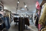 PRONÁJEM OBCHODNÍHO PROSTORU 108 M2 V PASÁŽI OC MAXIM STRAKONICE (NOVÁ PŘÍSTAVBA) - Č.20