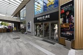 PRONÁJEM OBCHODNÍHO PROSTORU 108 M2 V PASÁŽI OC MAXIM STRAKONICE (NOVÁ PŘÍSTAVBA) - Č.20