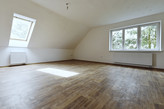 PRONÁJEM PĚKNÉHO, VELKÉHO BYTU 3+KK, 109 M2 V 1NP RD (PODKROVÍ) , MILEJOVICE, OKRES STRAKONICE