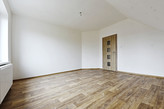 PRONÁJEM PĚKNÉHO, VELKÉHO BYTU 3+KK, 109 M2 V 1NP RD (PODKROVÍ) , MILEJOVICE, OKRES STRAKONICE