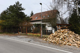 PRONÁJEM PĚKNÉHO, VELKÉHO BYTU 3+KK, 109 M2 V 1NP RD (PODKROVÍ) , MILEJOVICE, OKRES STRAKONICE
