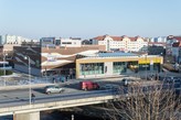 PRONÁJEM KOMERČNÍHO PROSTORU Č. 21 - 58,22 M2, PŘÍZEMÍ (HLAVNÍ BUDOVA) - OC MAXIM STRAKONICE