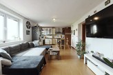 PRONÁJEM VELKÉHO BYTU 3+1, 82 M2 V PRVNÍM PATŘE RD SE ZAHRADOU A SKLEPEM V CENTRU STRAKONIC