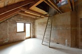 PRODEJ HRUBÉ STAVBY RODINNÉHO DOMU 281 M2, NA POZEMKU 534 M2, HVOŽĎANY U VODŇAN
