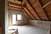 PRODEJ HRUBÉ STAVBY RODINNÉHO DOMU 281 M2, NA POZEMKU 534 M2, HVOŽĎANY U VODŇAN