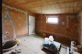 PRODEJ HRUBÉ STAVBY RODINNÉHO DOMU 281 M2, NA POZEMKU 534 M2, HVOŽĎANY U VODŇAN