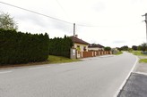 PRODEJ HRUBÉ STAVBY RODINNÉHO DOMU 281 M2, NA POZEMKU 534 M2, HVOŽĎANY U VODŇAN
