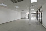 PRONÁJEM OBCHODNÍHO PROSTORU 58,23 M2 V PASÁŽI OC MAXIM STRAKONICE (NOVÁ PŘÍSTAVBA) - Č.18